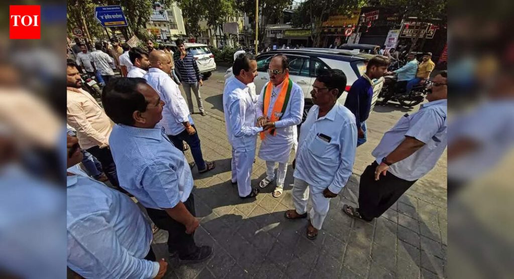 आणखी पक्ष रिंगणात, पण नाही. 2017 पासून PCMC निवडणूक लढवणाऱ्या उमेदवारांची संख्या कमी झाली आहे