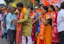 रस्त्यावर उतरून प्रश्न सोडवणारे नेतृत्व : वैशाली जवळकर
