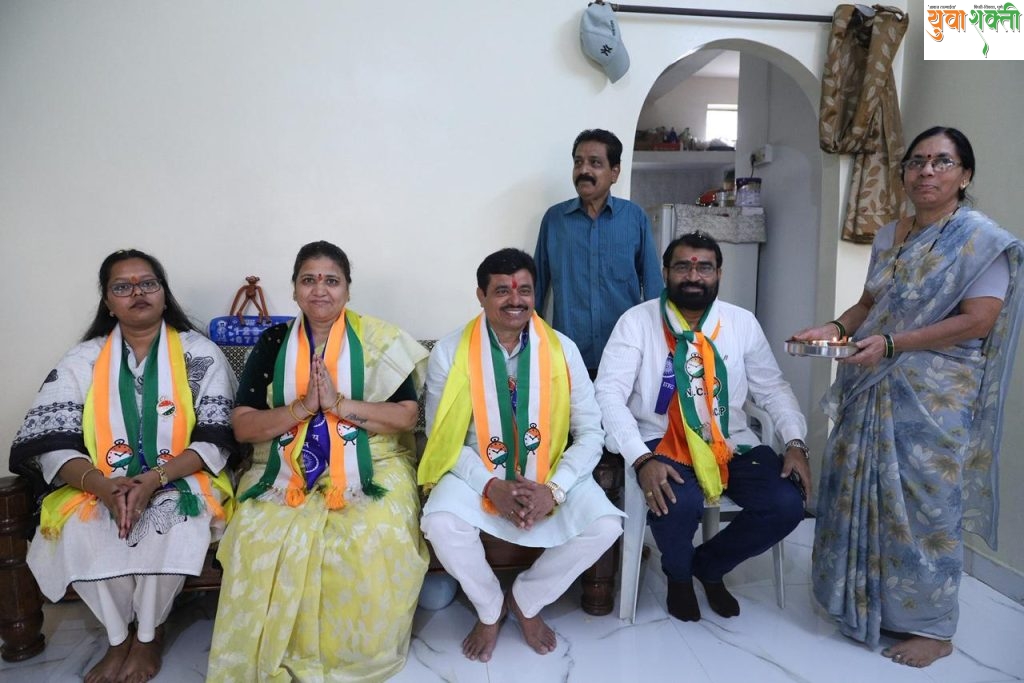 निवडणूक प्रचारात ‘लाडक्या बहिणींचा’ राष्ट्रवादी काँग्रेस उमेदवारांना उत्स्फूर्त प्रतिसाद